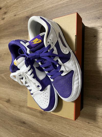 Nike Women's Dunk Low "Made You Look"