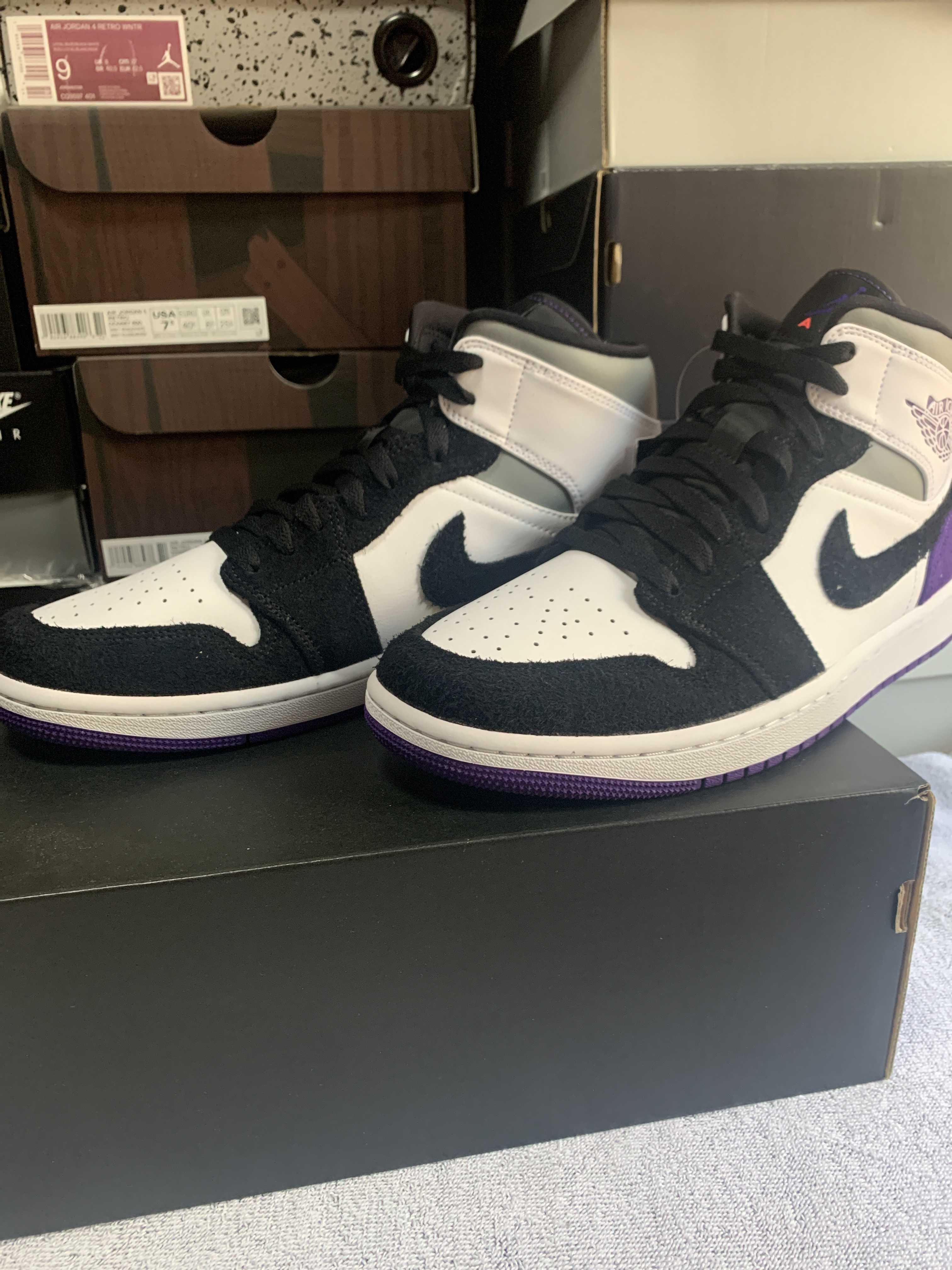 Nike Air Jordan 1 Mid "Purple"