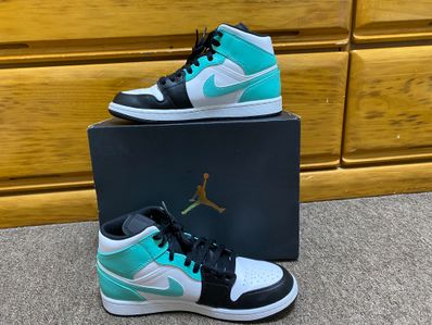 Nike Air Jordan 1 Mid "Tropical Twist"