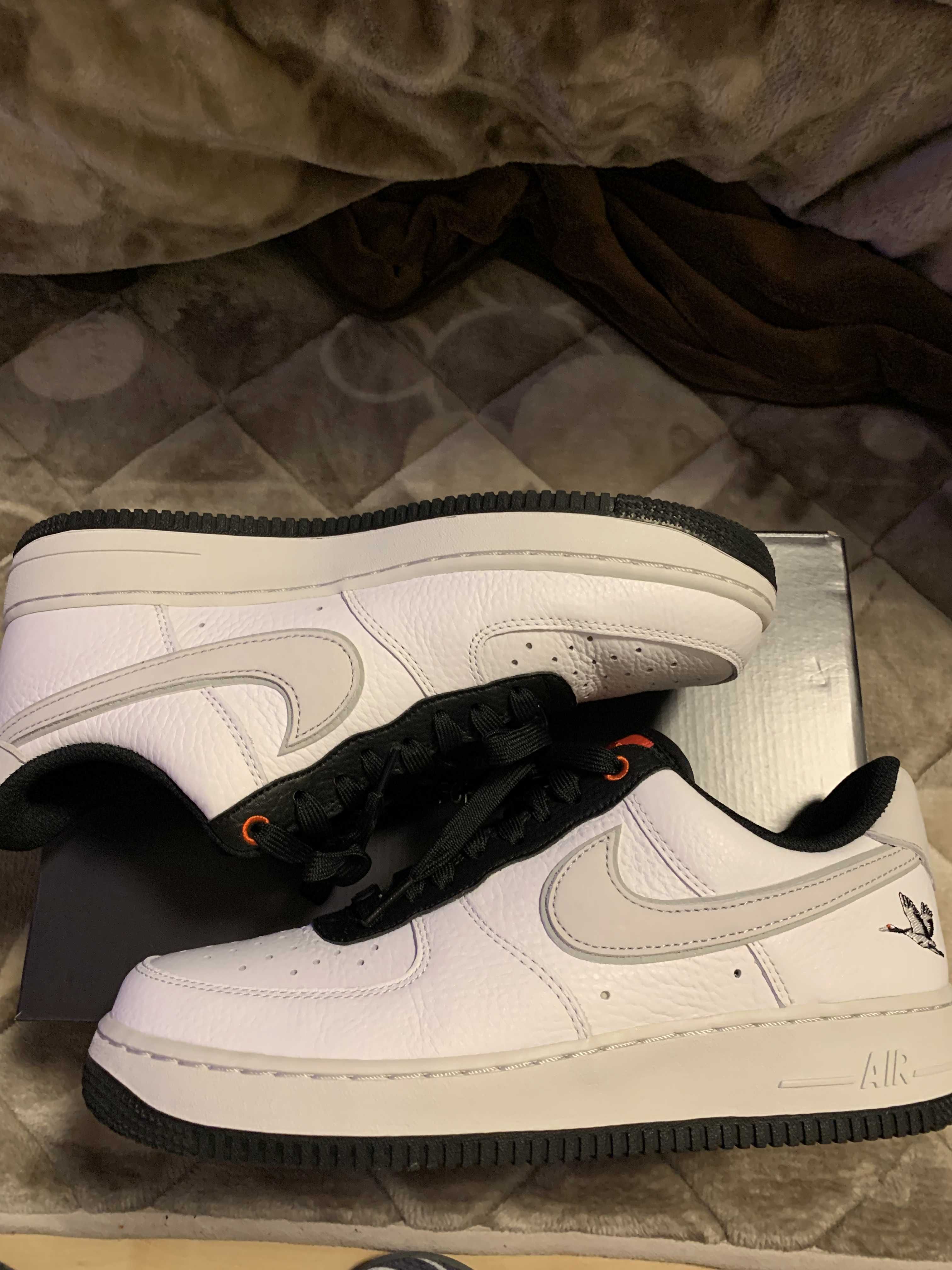 Nike Air Force 1 Low '07 LX "White/Chile Red"