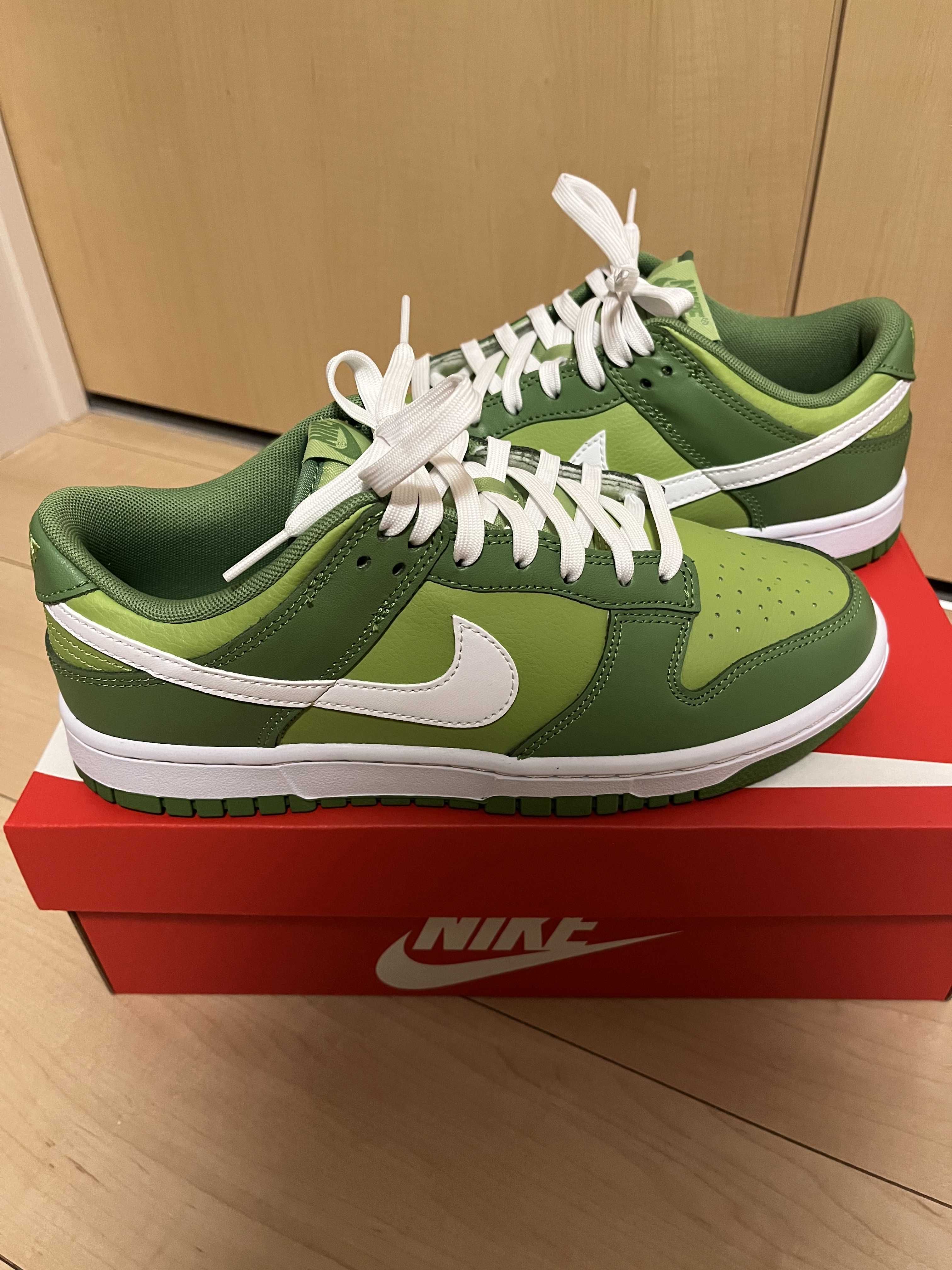 Nike Dunk Low "Chlorophyll/White/Vivid Green"