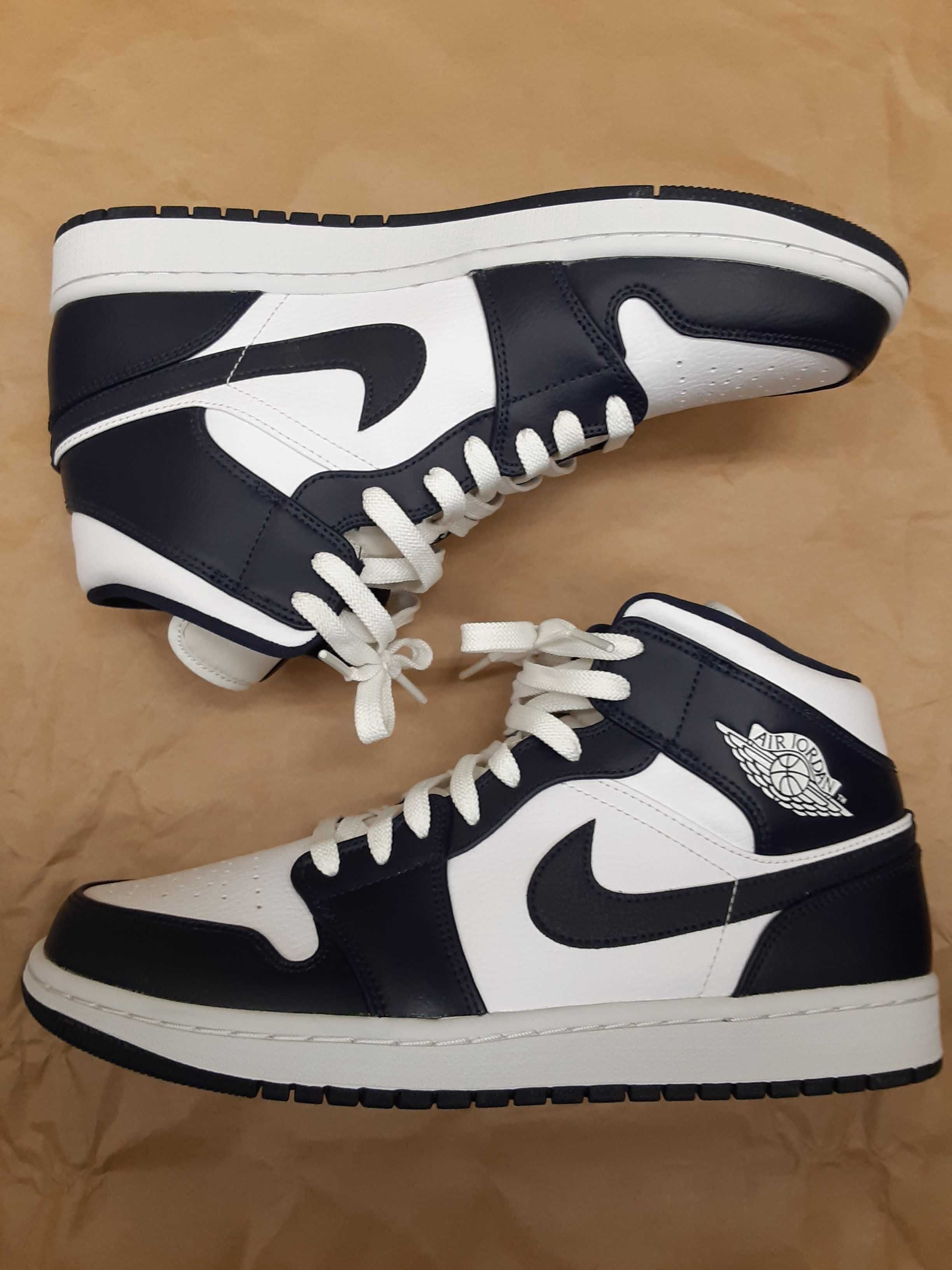 Nike Air Jordan 1 Mid "White Metallic Gold Obsidian"