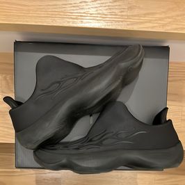 アシックス ワン "ブラック" / ONE OK ROCK / ワンオクロック / Taka着用モデル