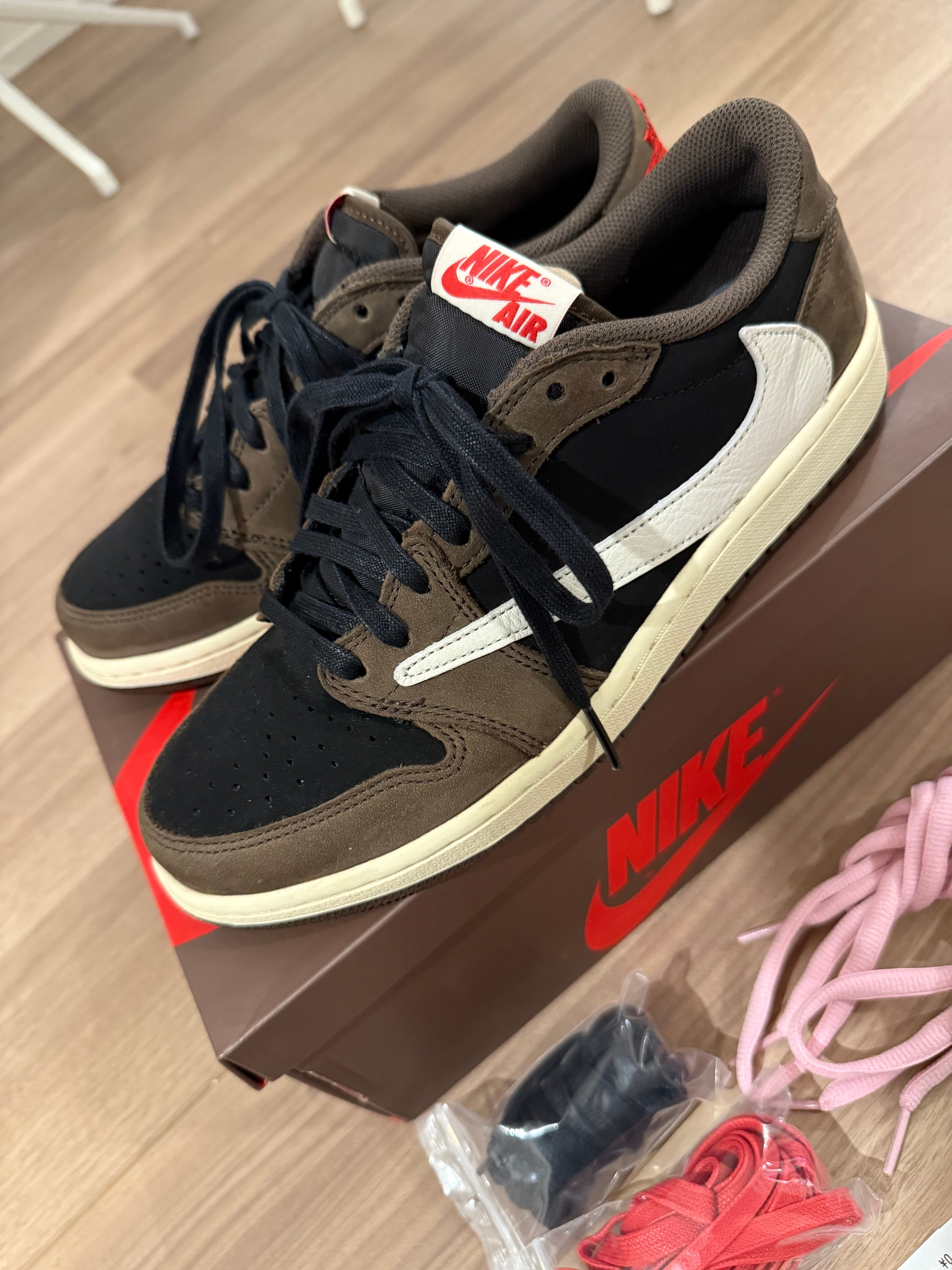 Travis Scott × Nike Air Jordan 1 Low OG SP-T  "Black/Dark Mocha"