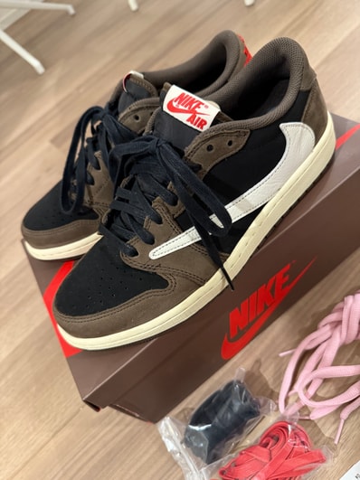 Travis Scott × Nike Air Jordan 1 Low OG SP-T "Black/Dark Mocha"