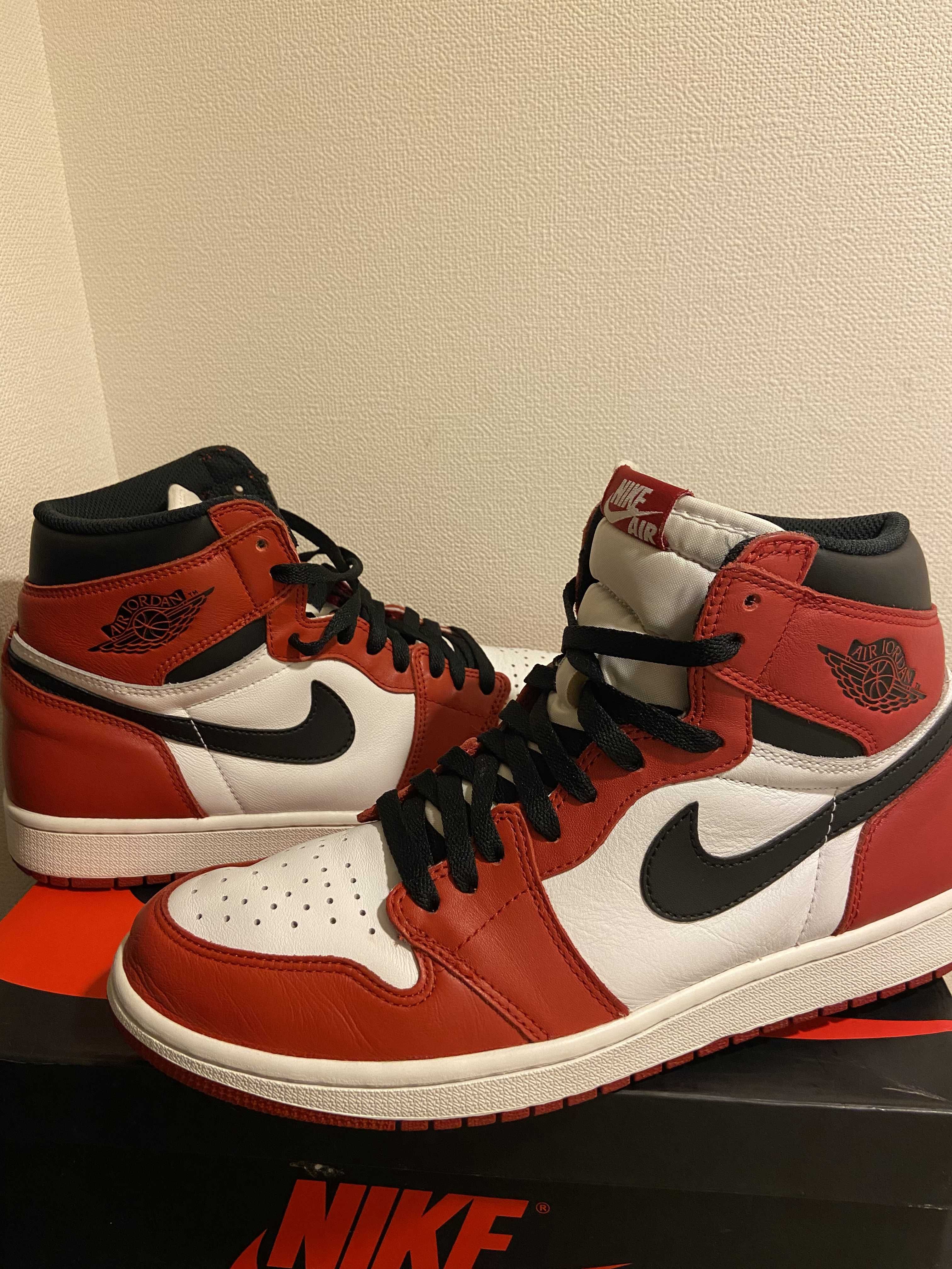 Nike Air Jordan 1 Retro High "Chicago" (2015)