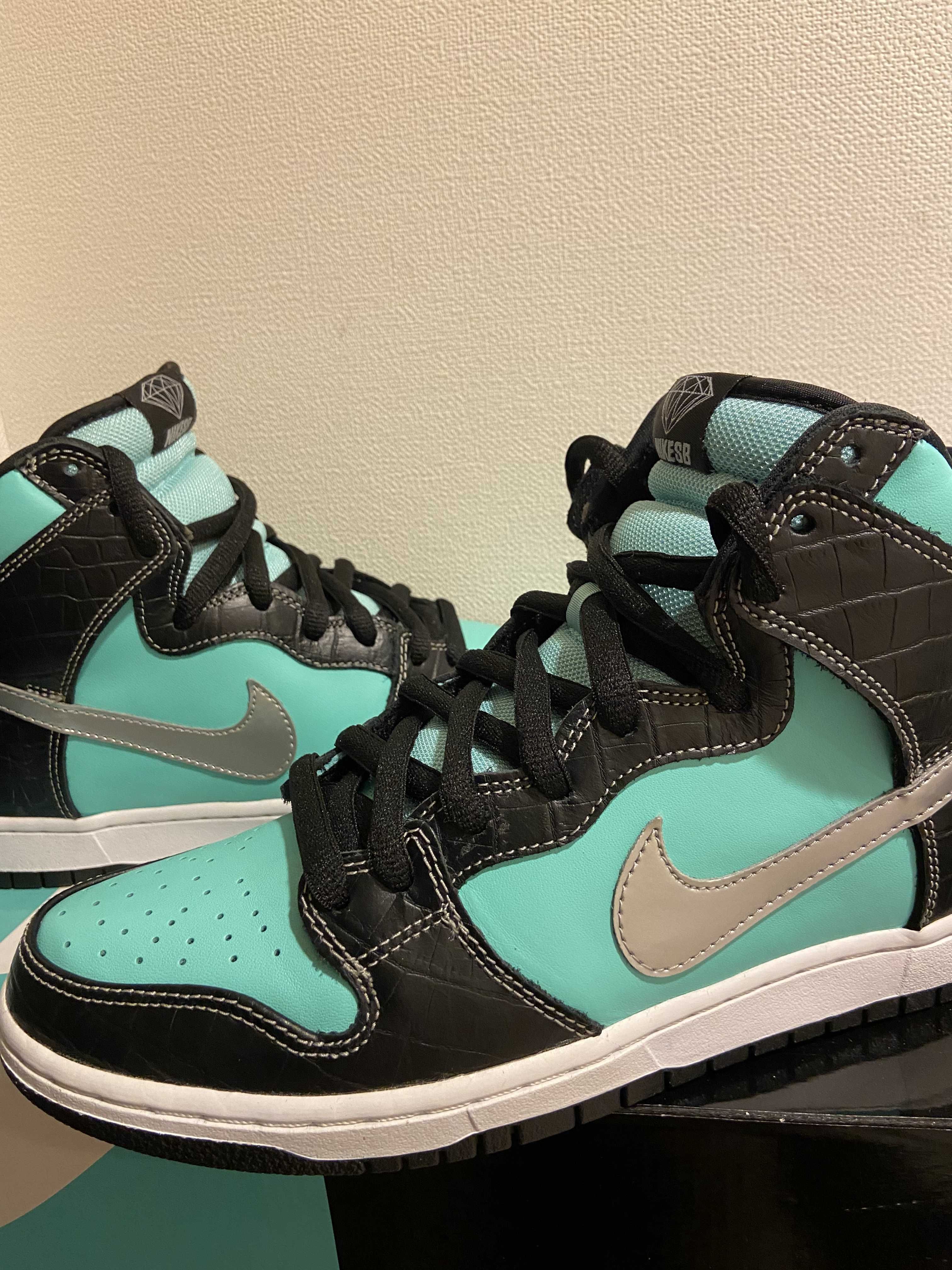 Diamond Supply × Nike SB Dunk High "Tiffany"