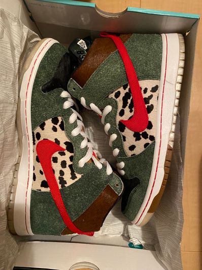 Nike SB Dunk High Pro QS "Dog Walker"