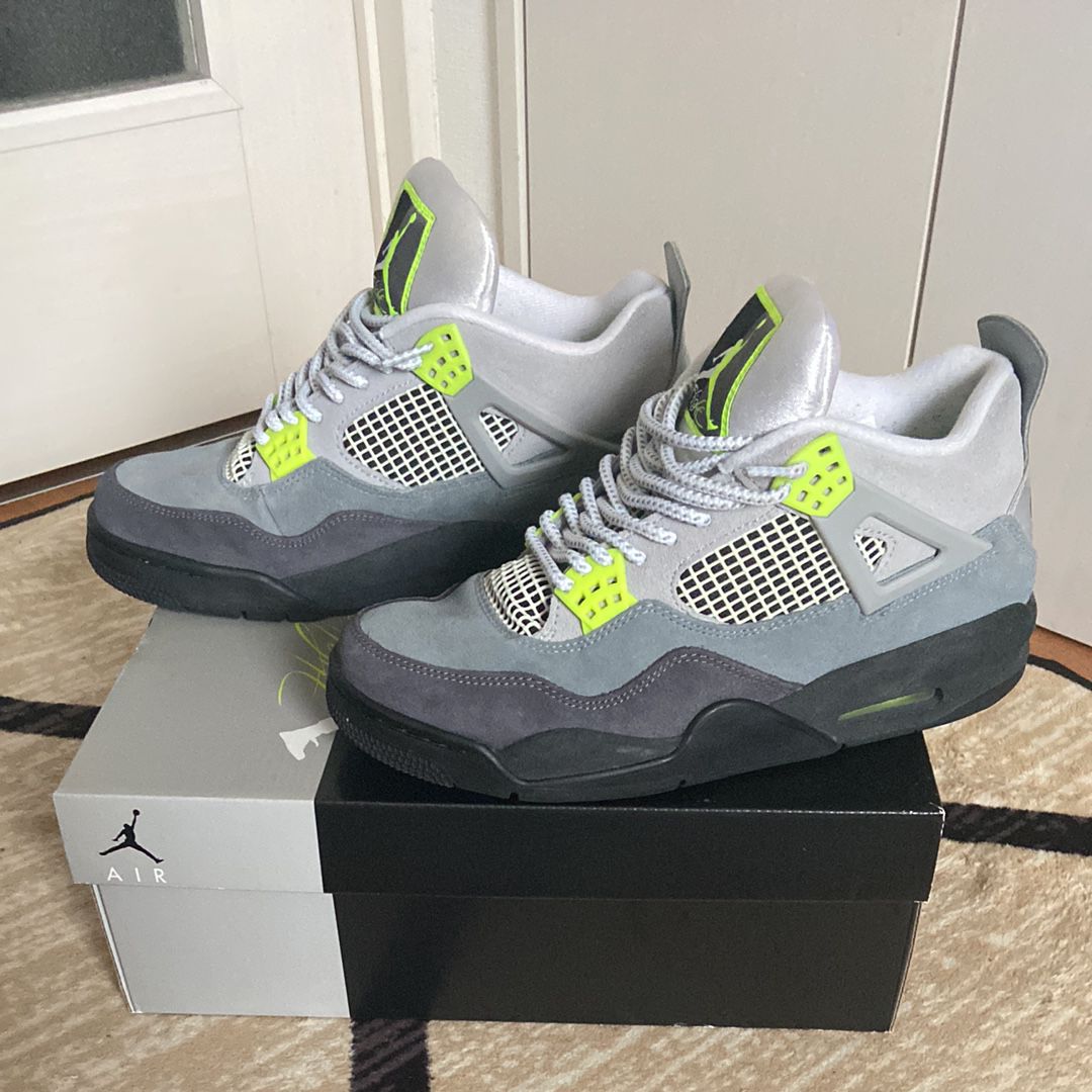 NIKE AIR JORDAN 4 RETRO LE "NEON"