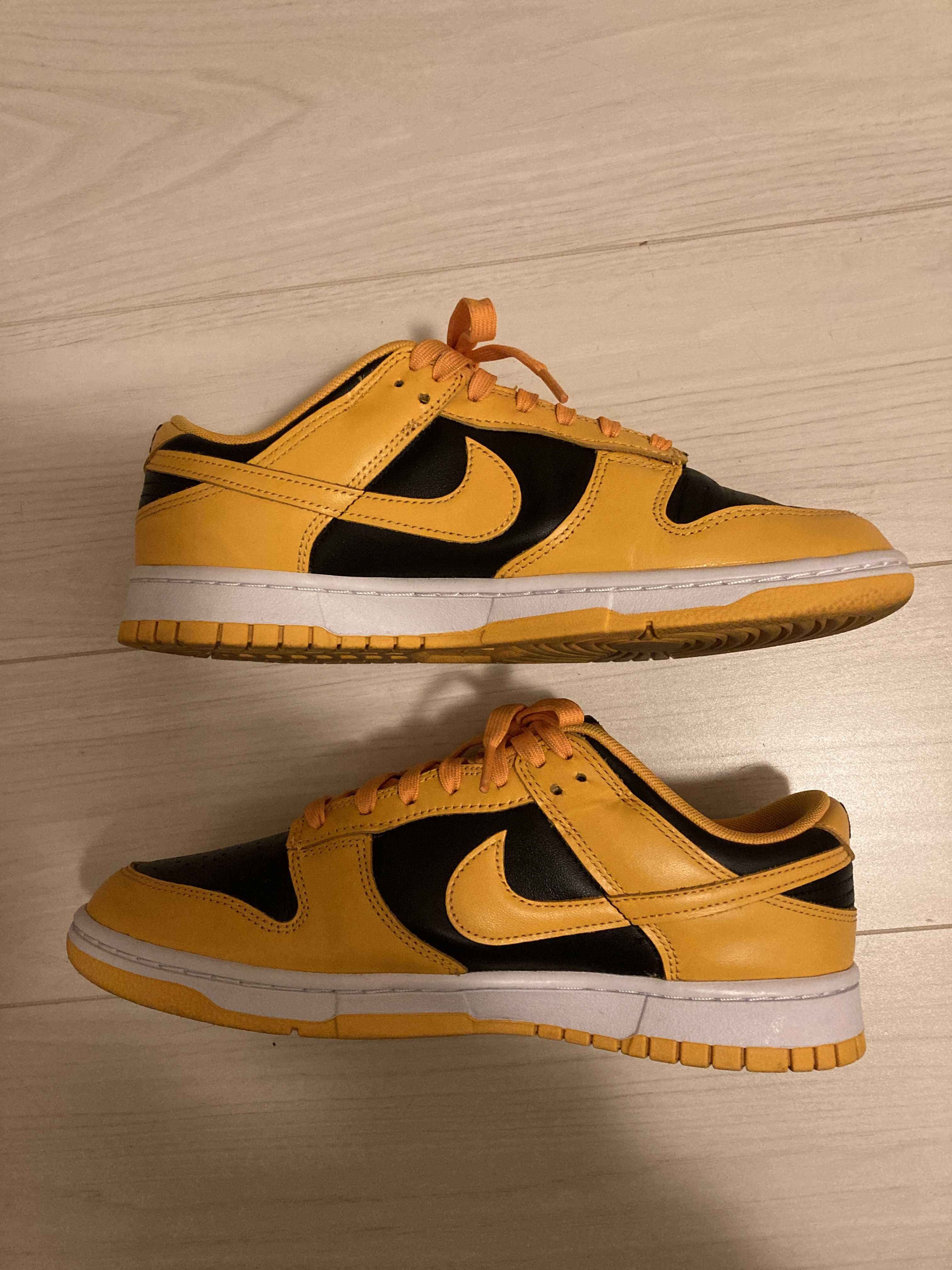 Nike Dunk Low "Championship Goldenrod"