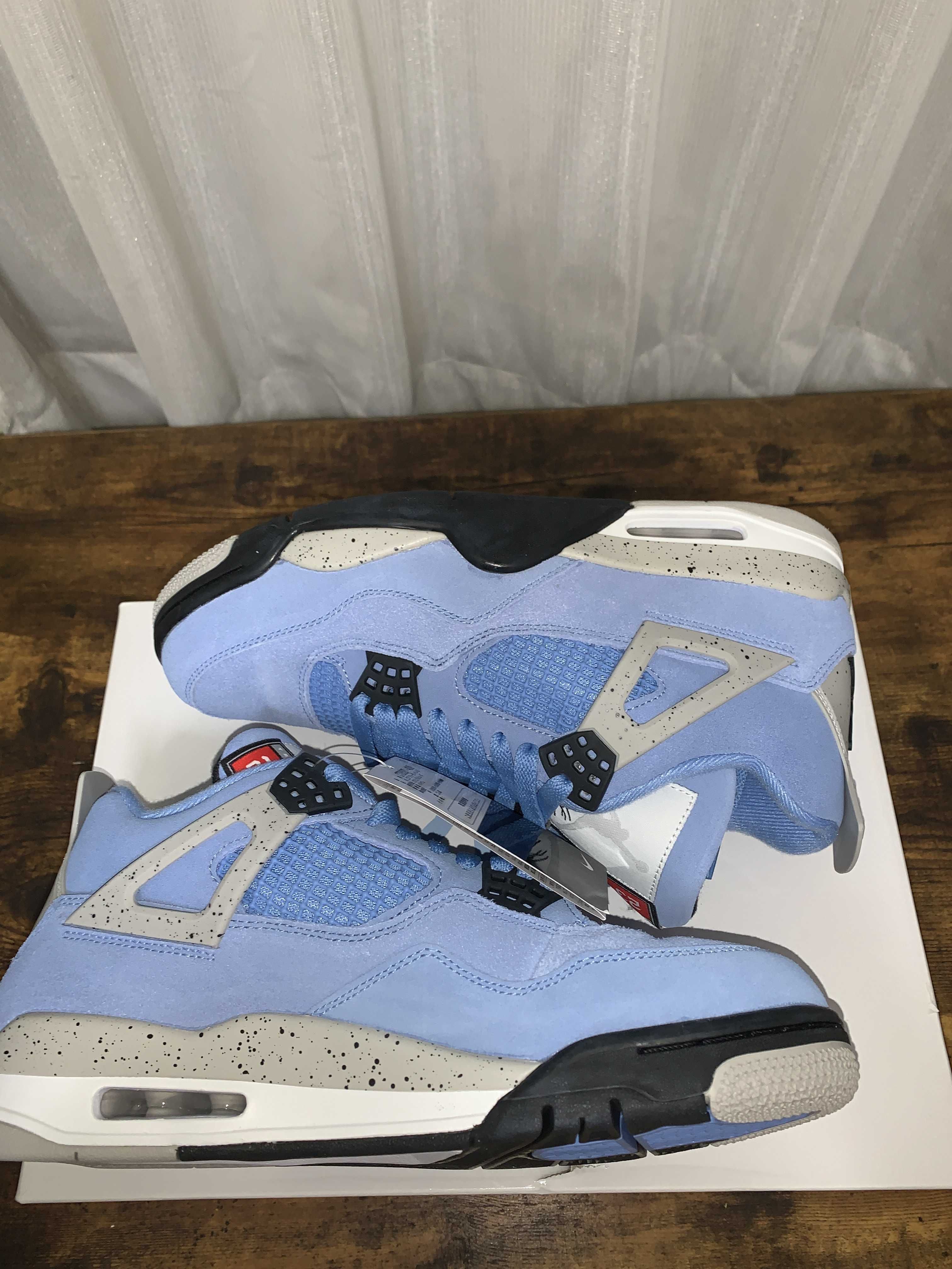 Nike Air Jordan 4 "University Blue"