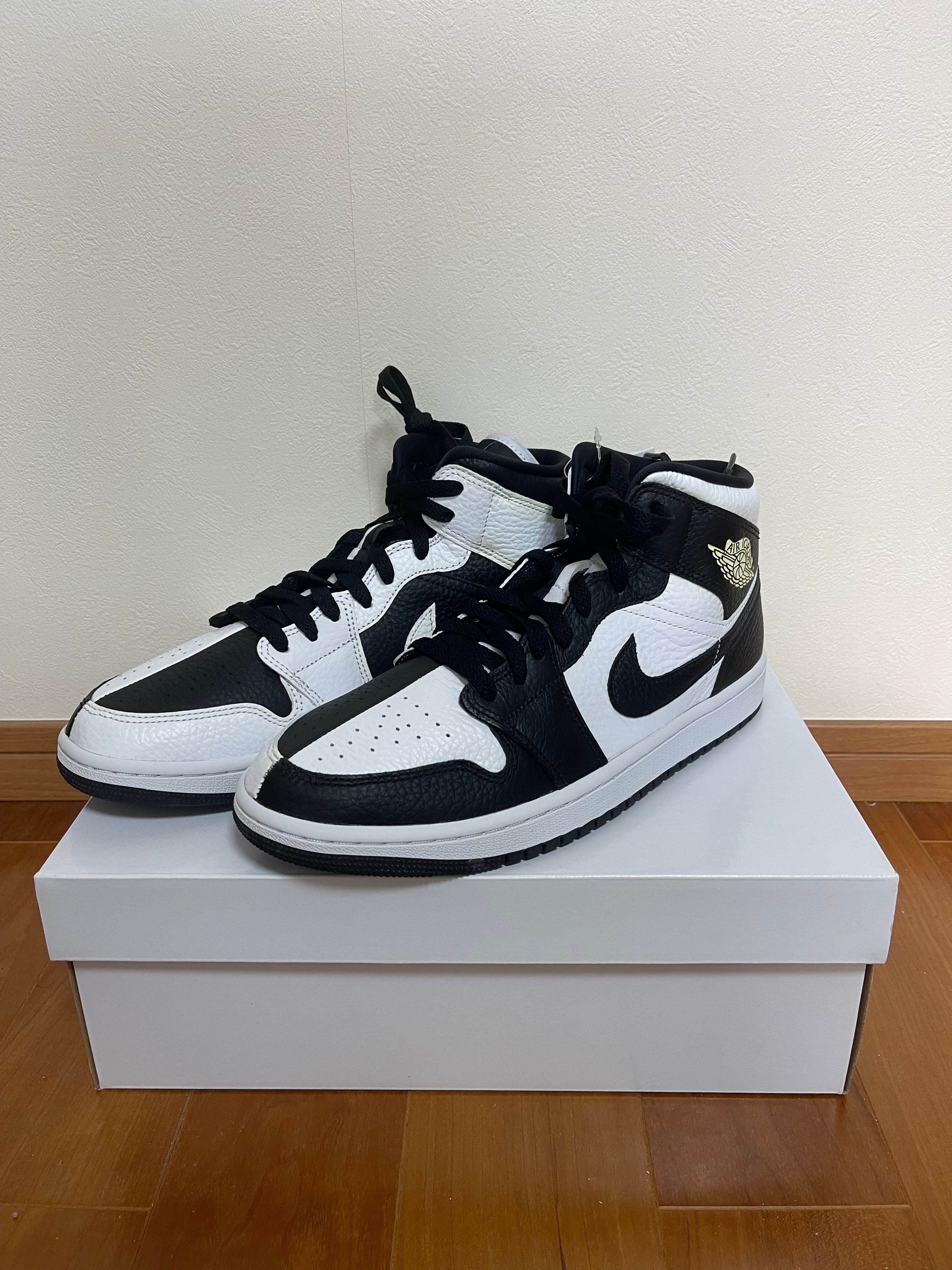 Nike Women's Air Jordan 1 Mid "Homage"