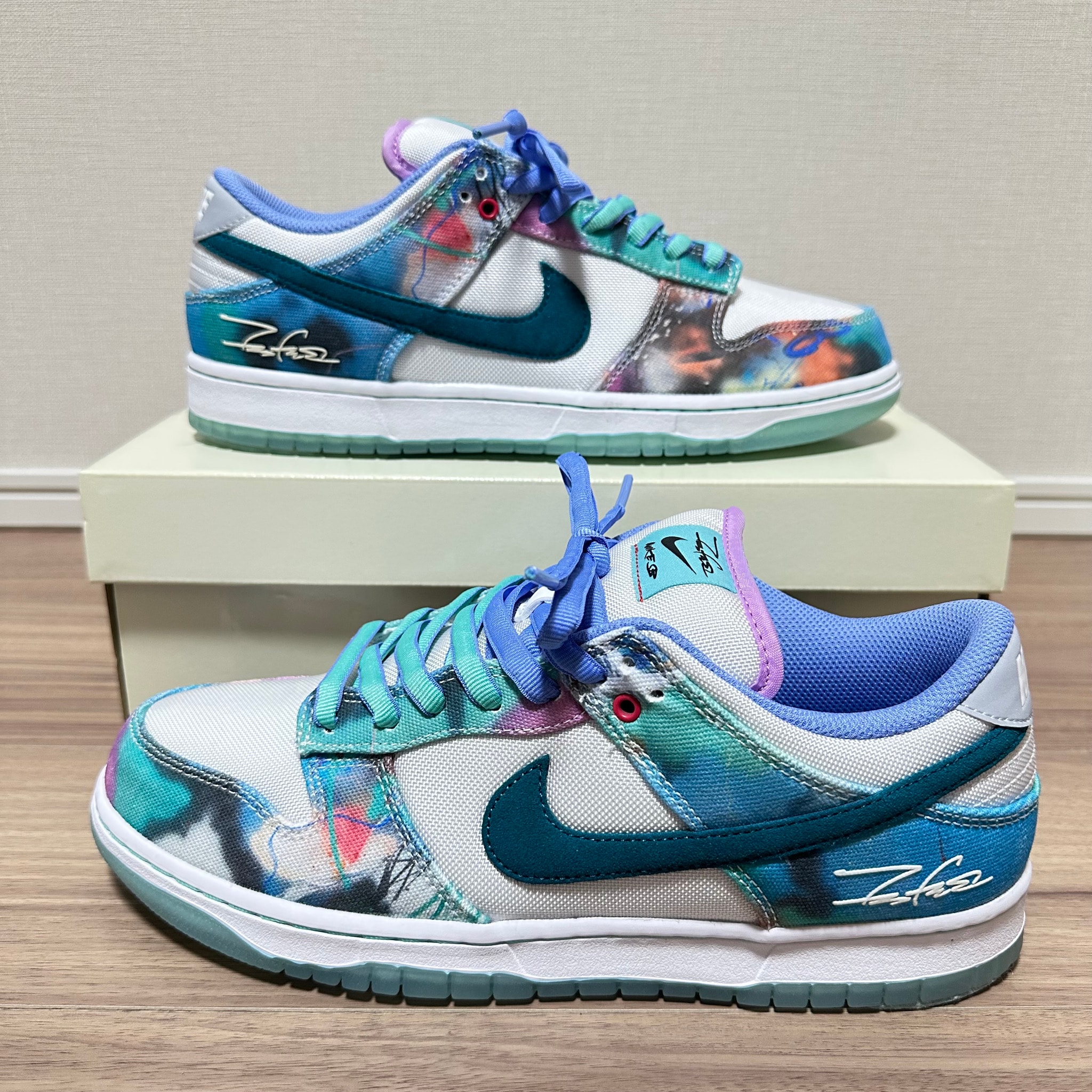 Futura × Nike SB Dunk Low "White and Geode Teal"