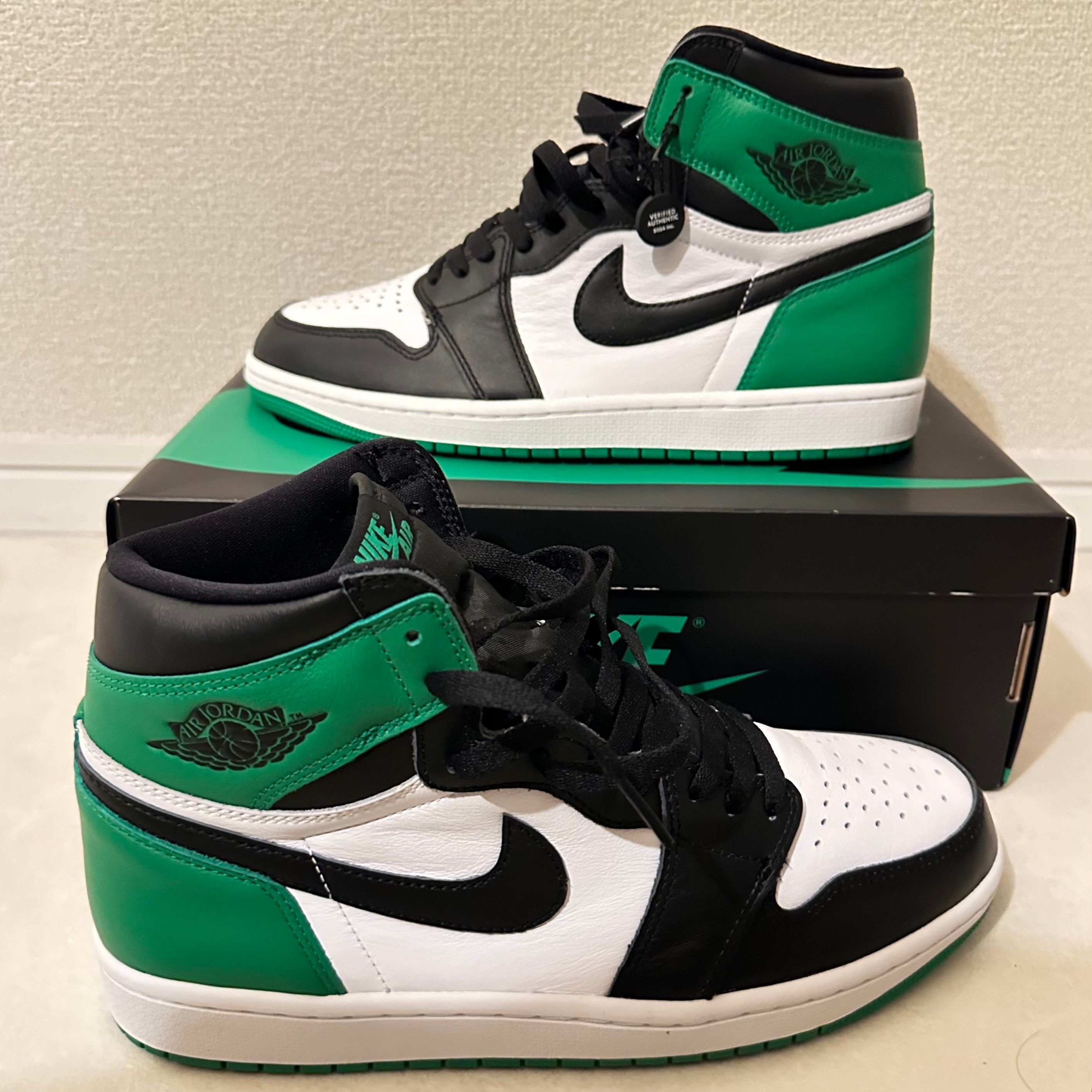 Nike Air Jordan 1 Retro High OG "Celtics/Black and Lucky Green" (2023)