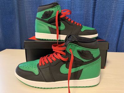 Nike Air Jordan 1 Retro High OG "Black/Pine Green" (2020)