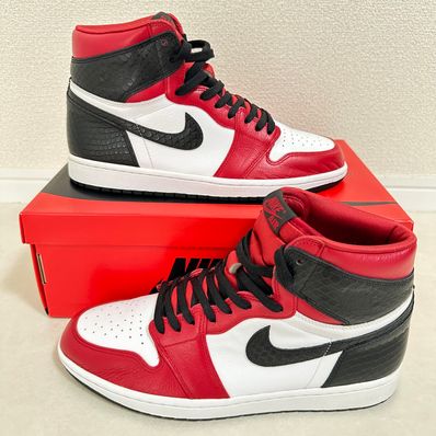 Nike Women's Air Jordan 1 High OG "Satin Red"