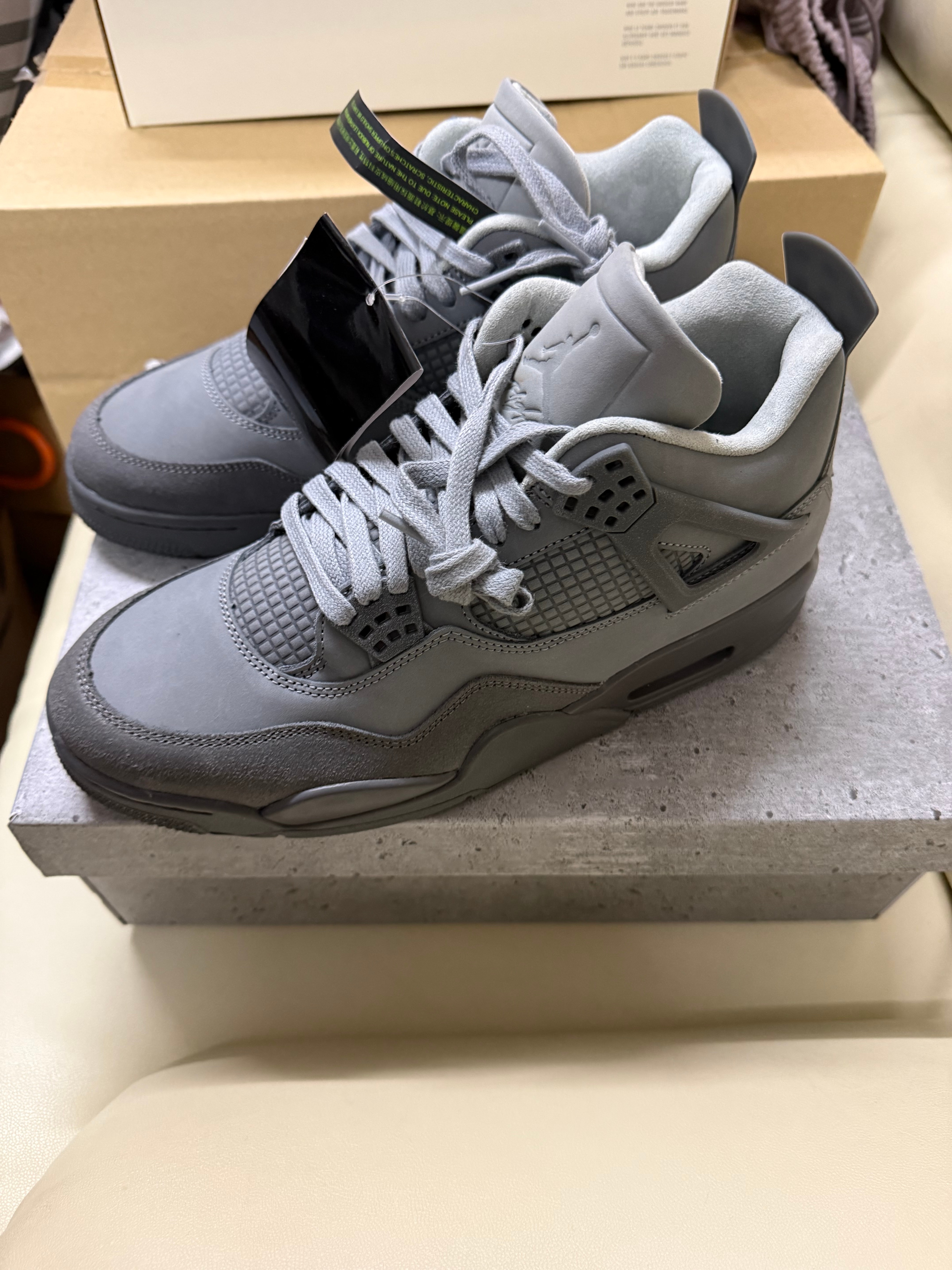 ナイキ エアジョーダン4 レトロ SE "ウェットセメント"