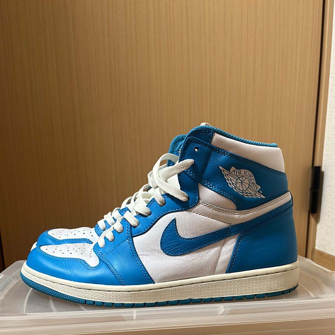 Nike Air Jordan 1 Retro High "UNC"