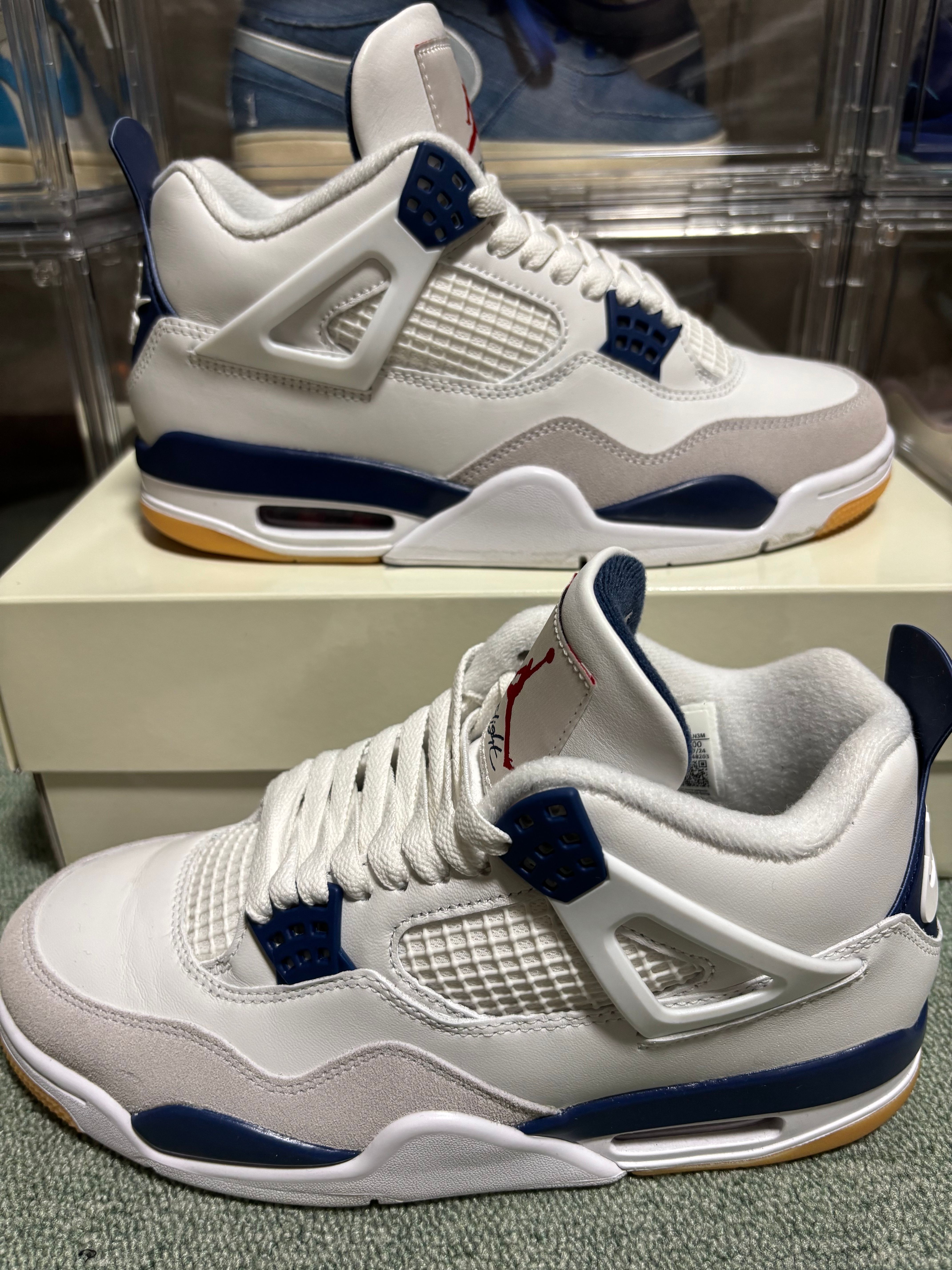 Nike SB Air Jordan 4 Retro SP "Summit White/Navy"