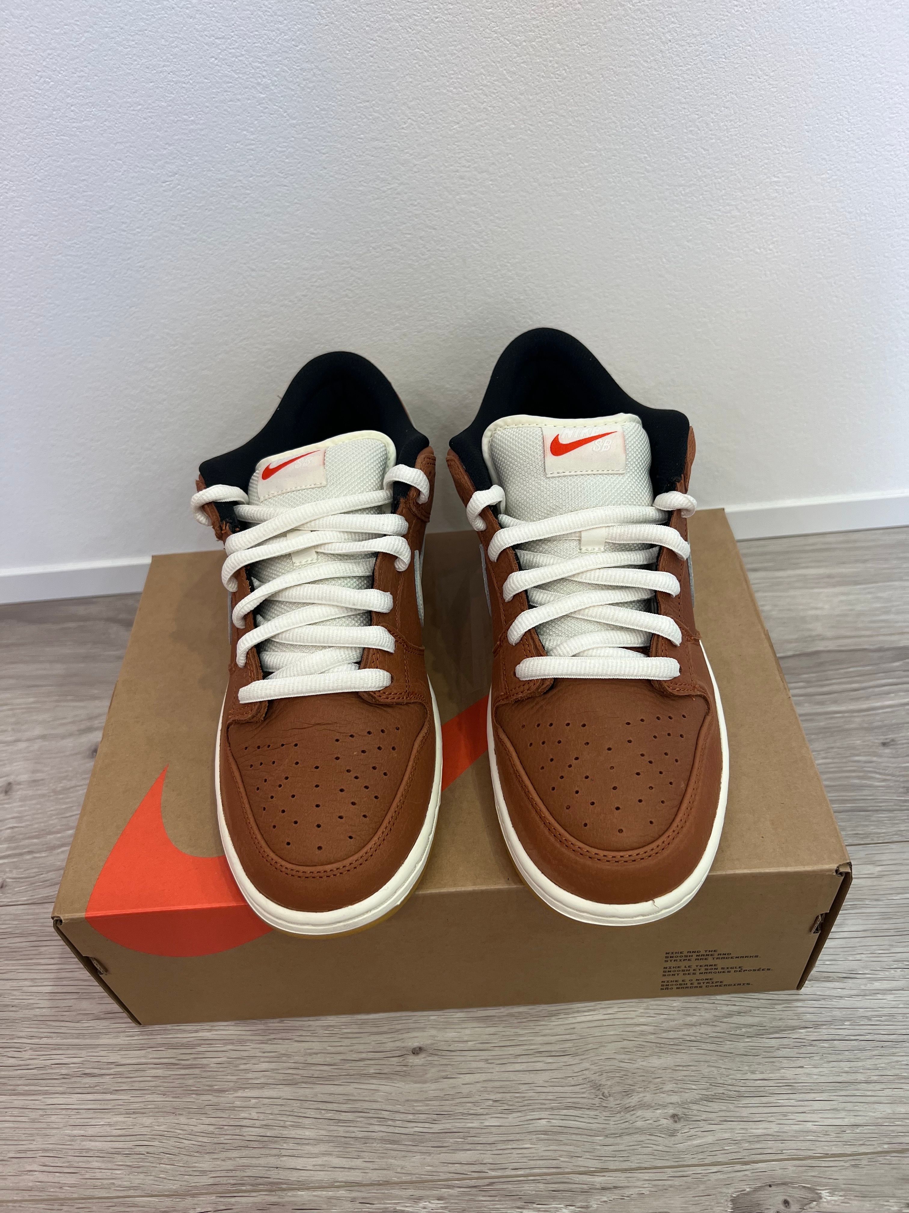 Nike SB Orange Label Dunk Low PRO ISO "Dark Russet"