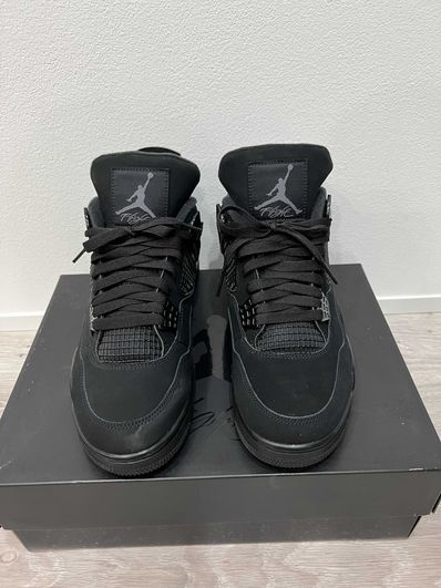 Nike Air Jordan 4 "Black Cat"