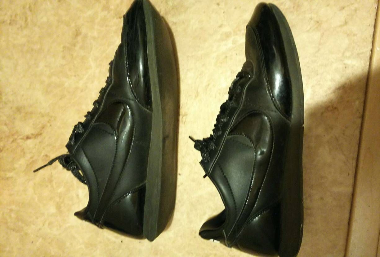 BLACK COMME des GARCONS × Nike Night Track "Black"