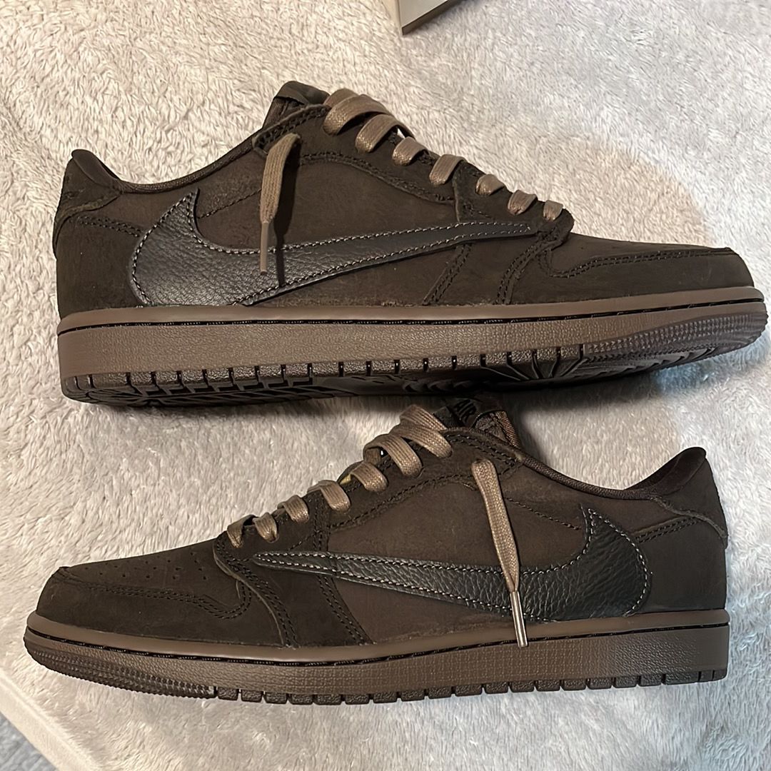 Travis Scott × Nike Air Jordan 1 Low OG SP "Velvet Brown and Dark Mocha"