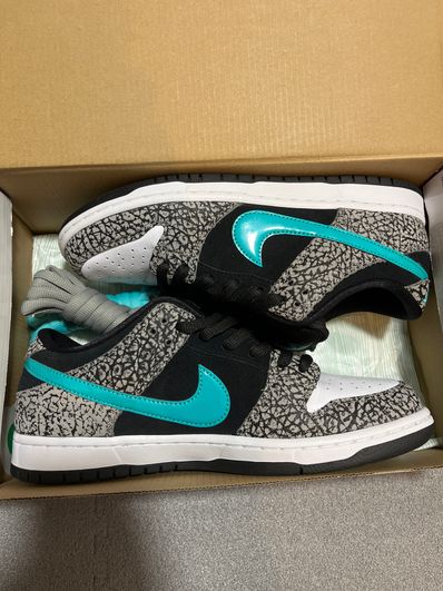 Nike SB Dunk Low "Elephant/Safari"