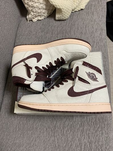 A Ma Maniere × Nike Air Jordan 1 RETRO High OG