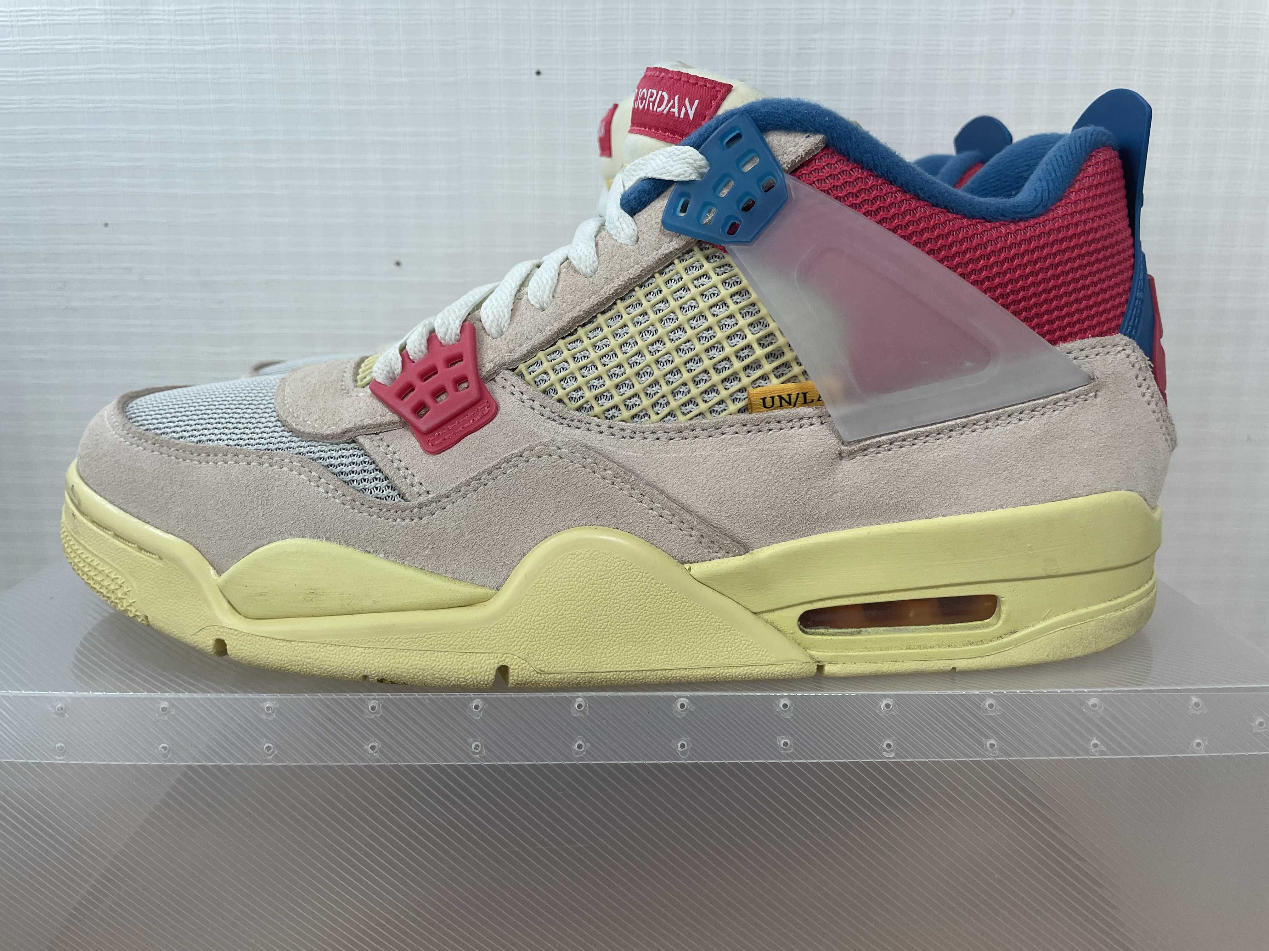 UNION × Nike Air Jordan 4 SP "Guava Ice/Light Fusion Red"