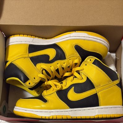 Nike Dunk High "Black/Varsity Maize"