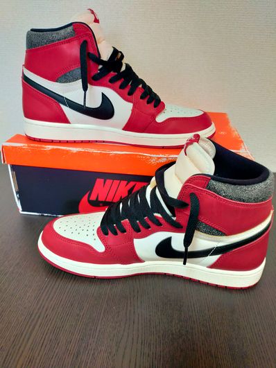 Nike Air Jordan 1 High OG "Lost & Found/Chicago"