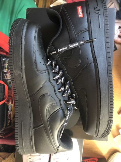 Supreme × Nike Air Force 1 Low "Black"