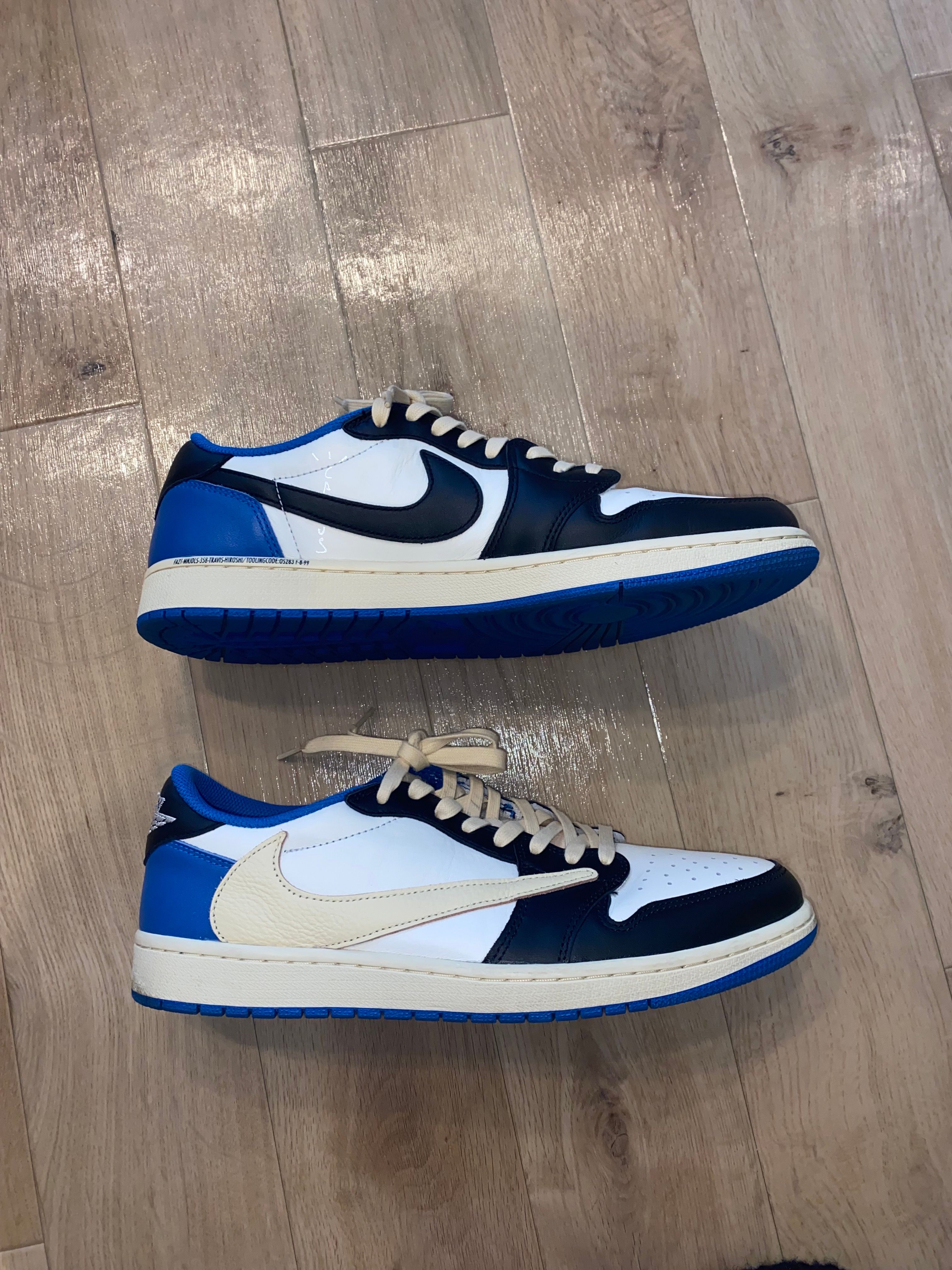 Travis Scott × fragment design × Nike Air Jordan 1 Low OG SP "Military Blue"