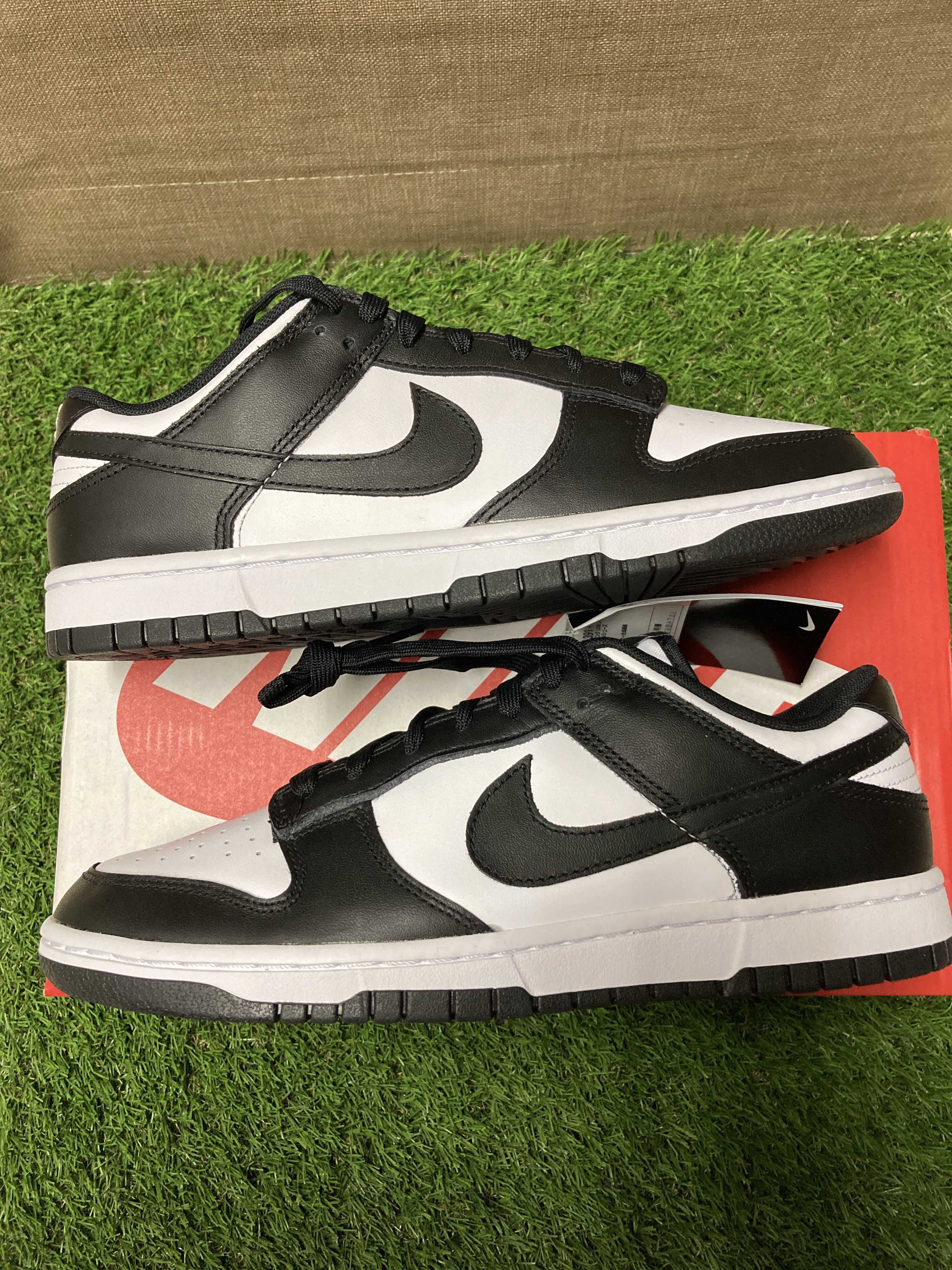 Nike Dunk Low Retro "Panda/White/Black"