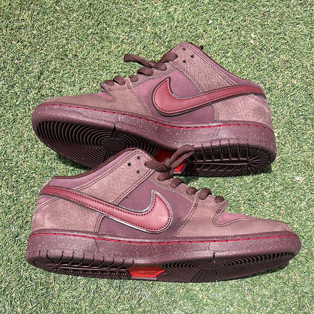 Nike SB Dunk Low PRM City of Love "Burgundy"