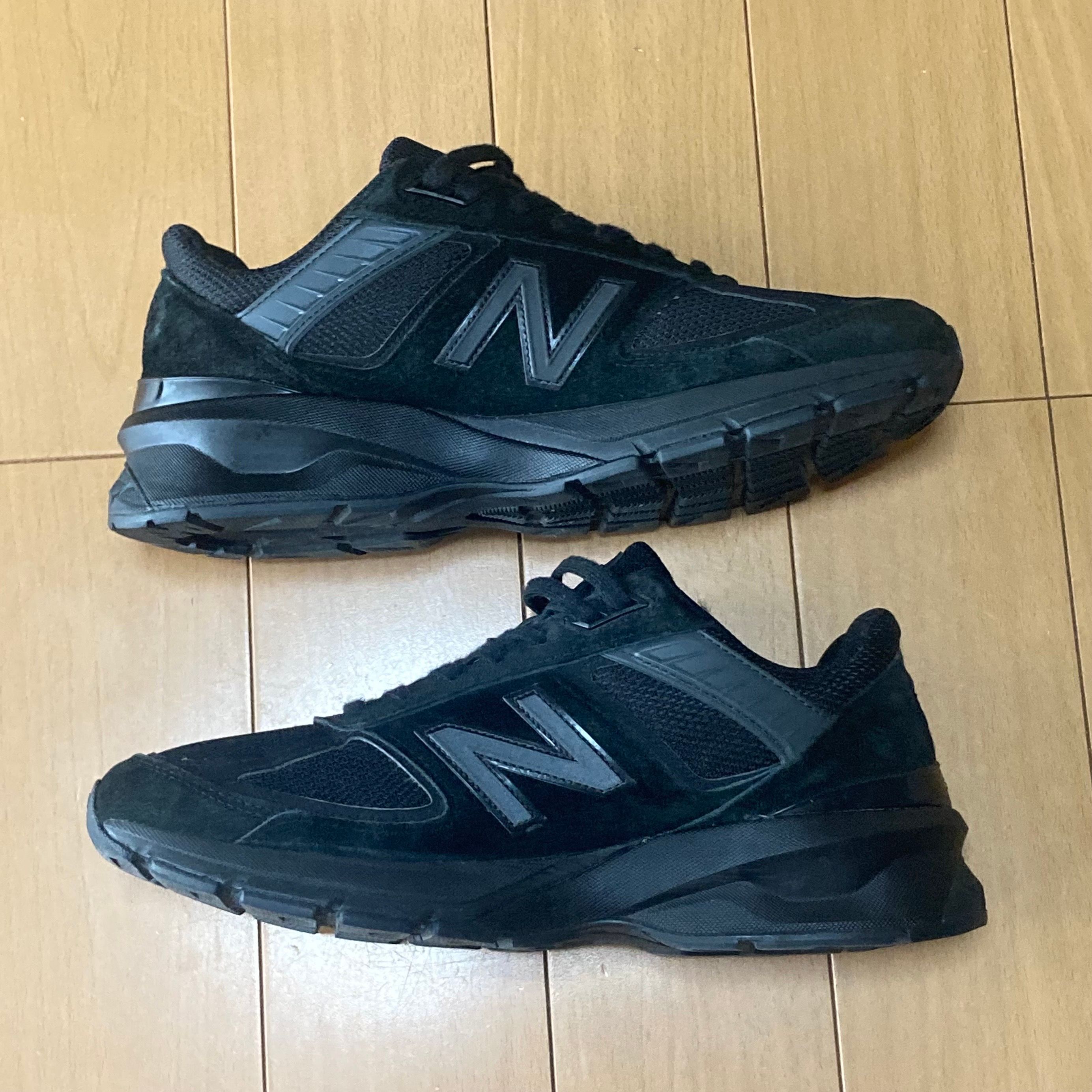 New Balance 990V5