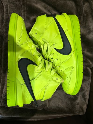 AMBUSH × NIKE DUNK HIGH "FLASH LIME"