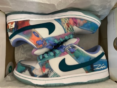 Futura × Nike SB Dunk Low "White and Geode Teal"