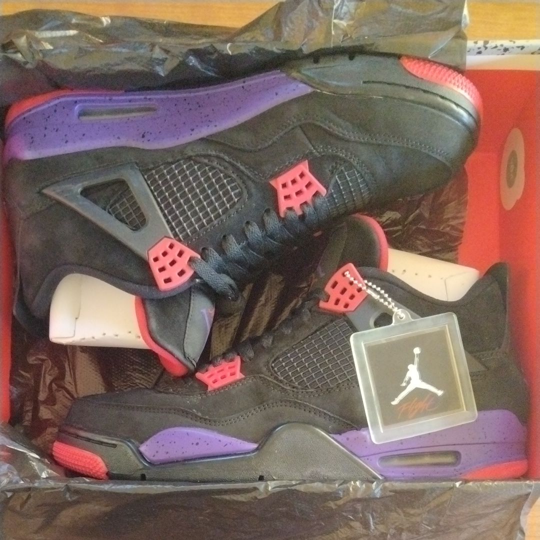 OVO × NIKE AIR JORDAN 4 RETRO DRAKE "RAPTORS"