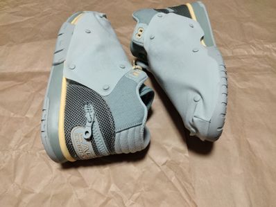 Travis Scott × Nike Air Trainer 1 SP "Grey Haze and Dusty Sage"