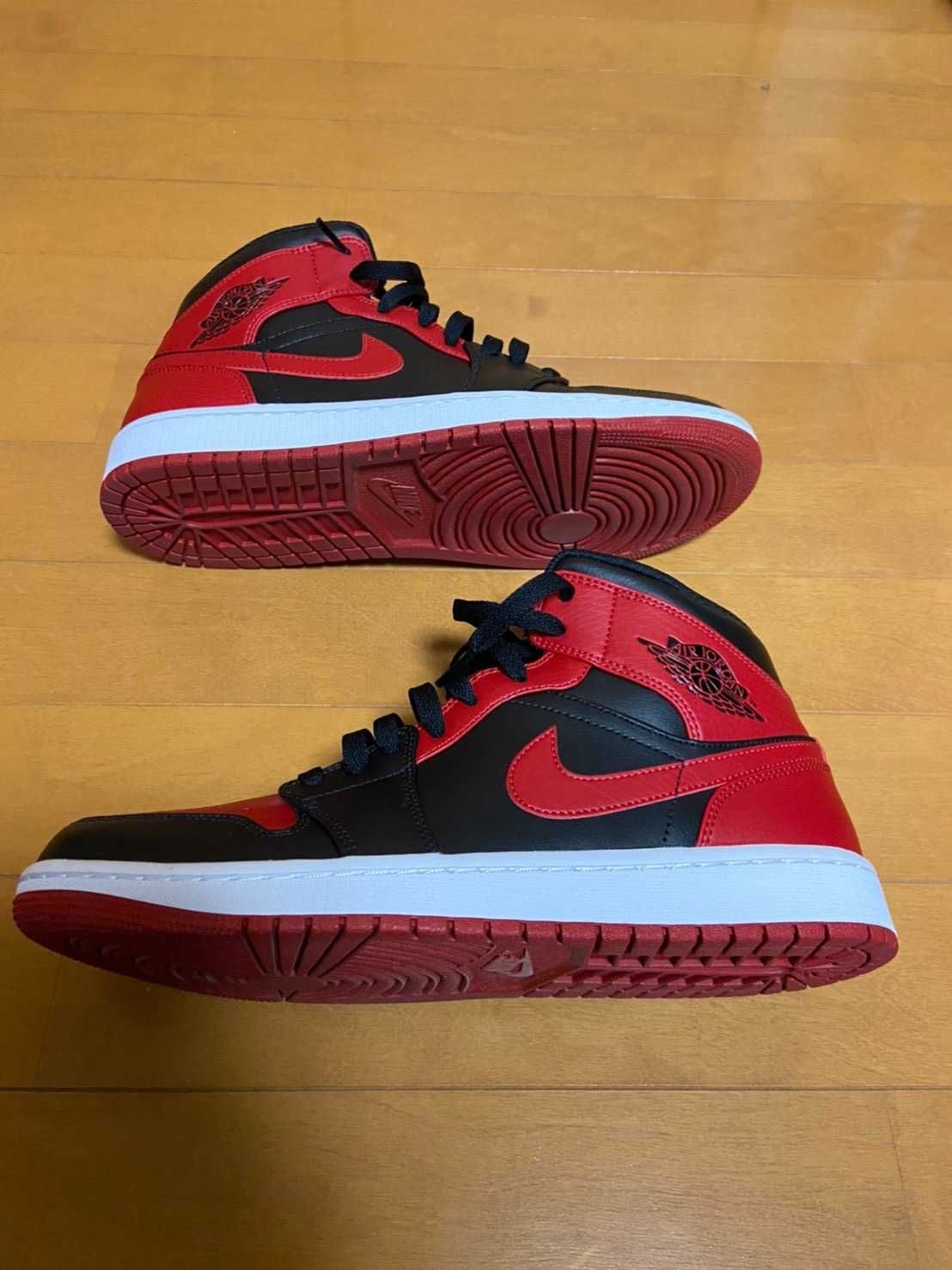 Nike Air Jordan 1 Mid "Bred"