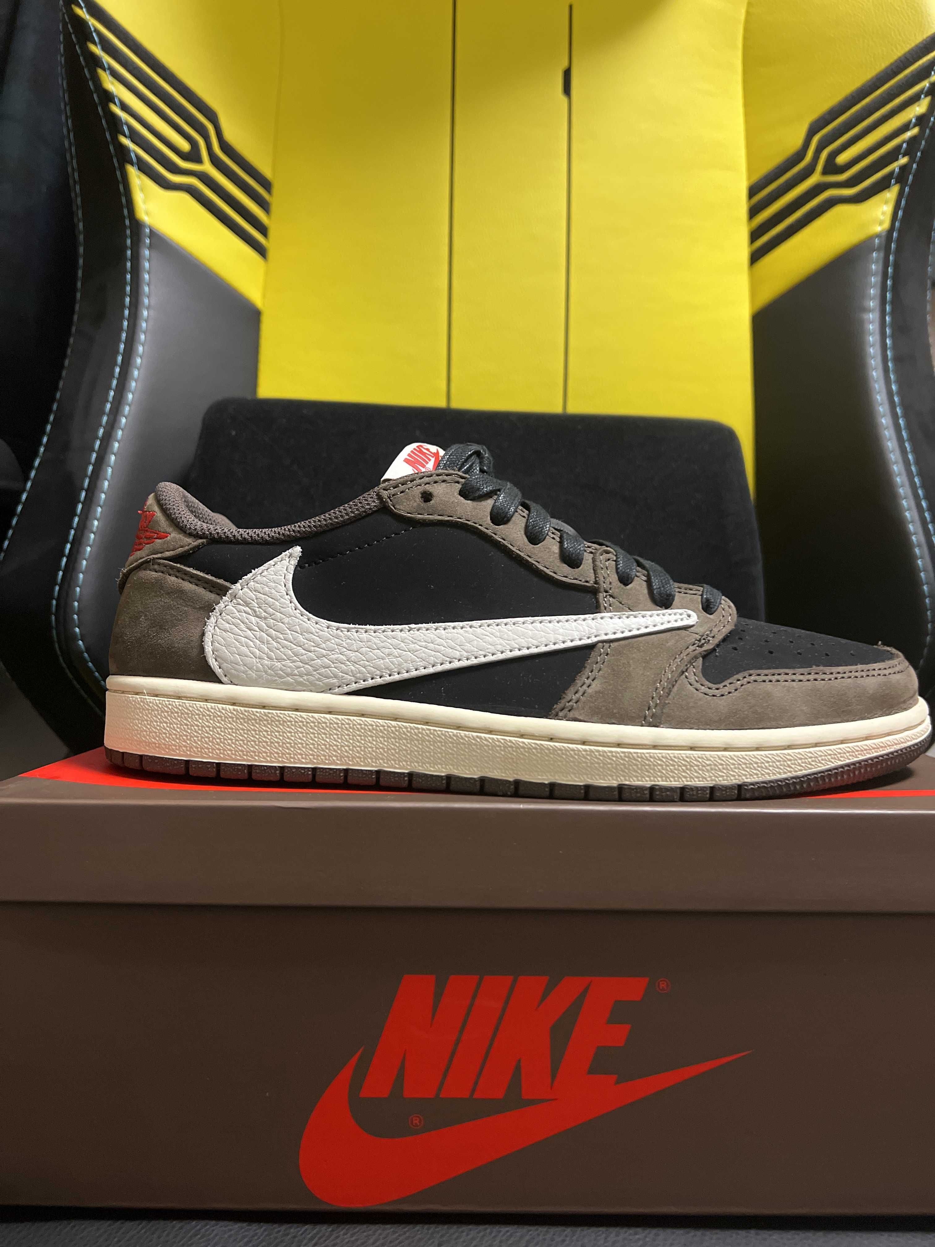 Travis Scott × Nike Air Jordan 1 Low OG SP-T  "Black/Dark Mocha"