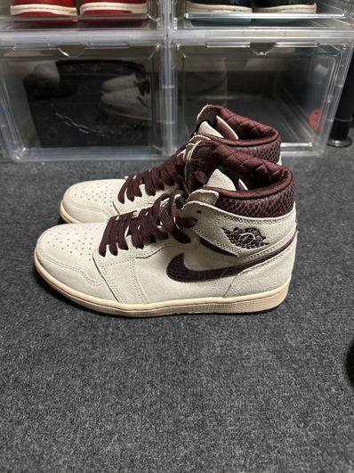 A Ma Maniere × Nike Air Jordan 1 Retro High OG "Sail and Burgundy"