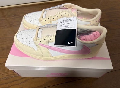 Travis Scott × Nike Air Jordan 1 Retro Low OG "Muslin/Shy Pink"