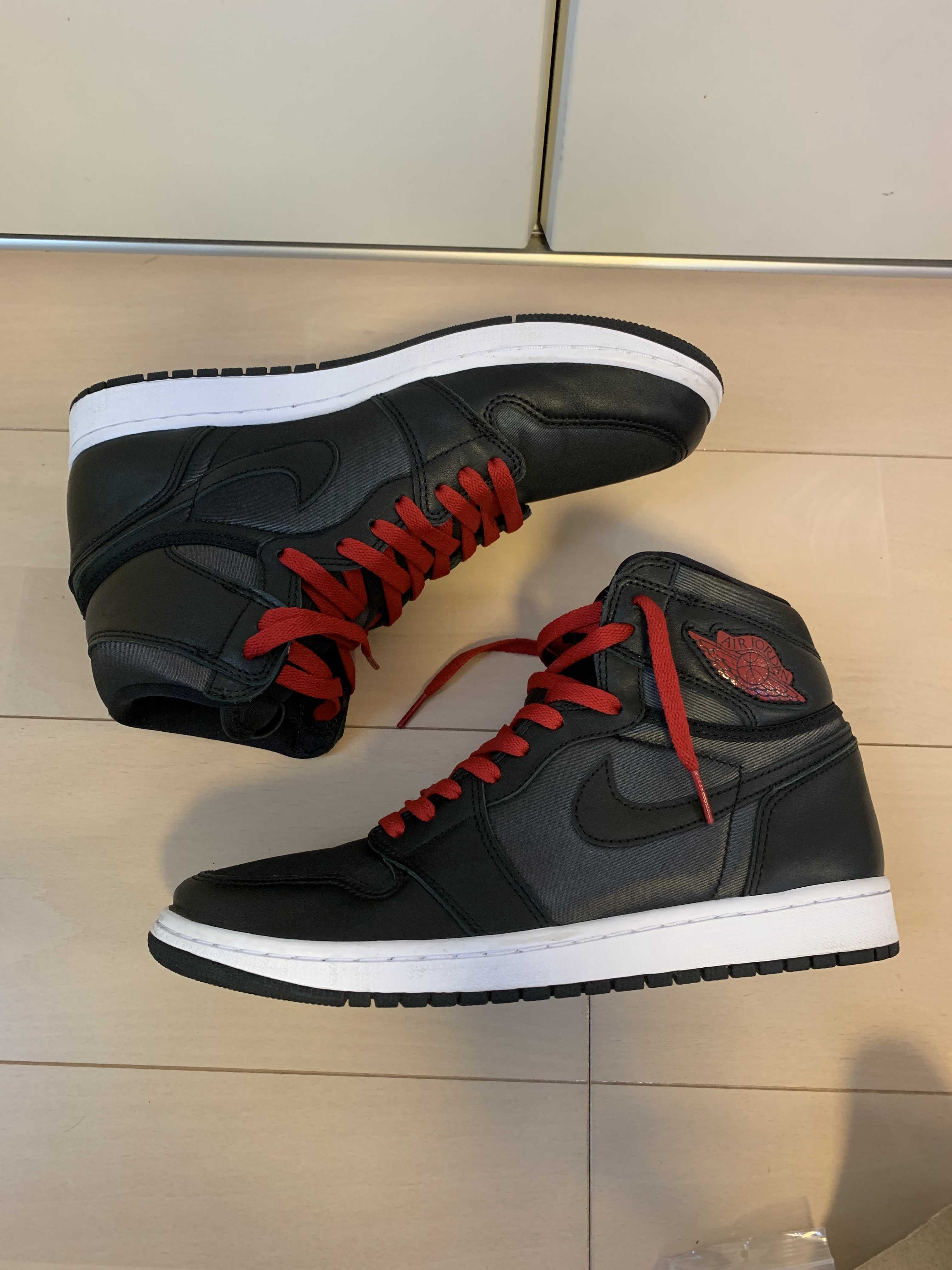 Nike Air Jordan 1 Retro High OG "Black/Metallic Silver/Gym Red"  