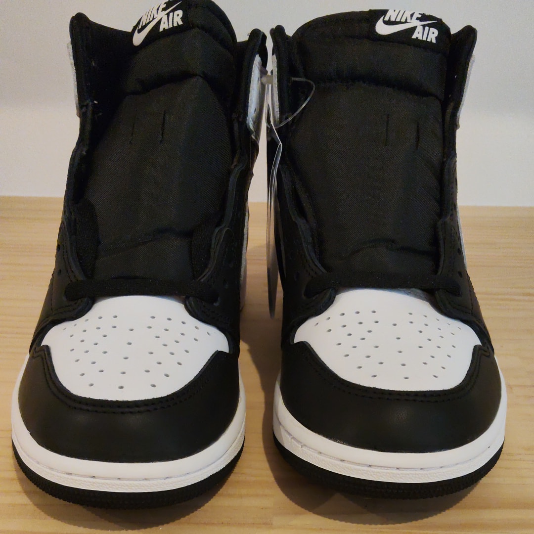 Nike Air Jordan 1 Retro High OG "Black/White"