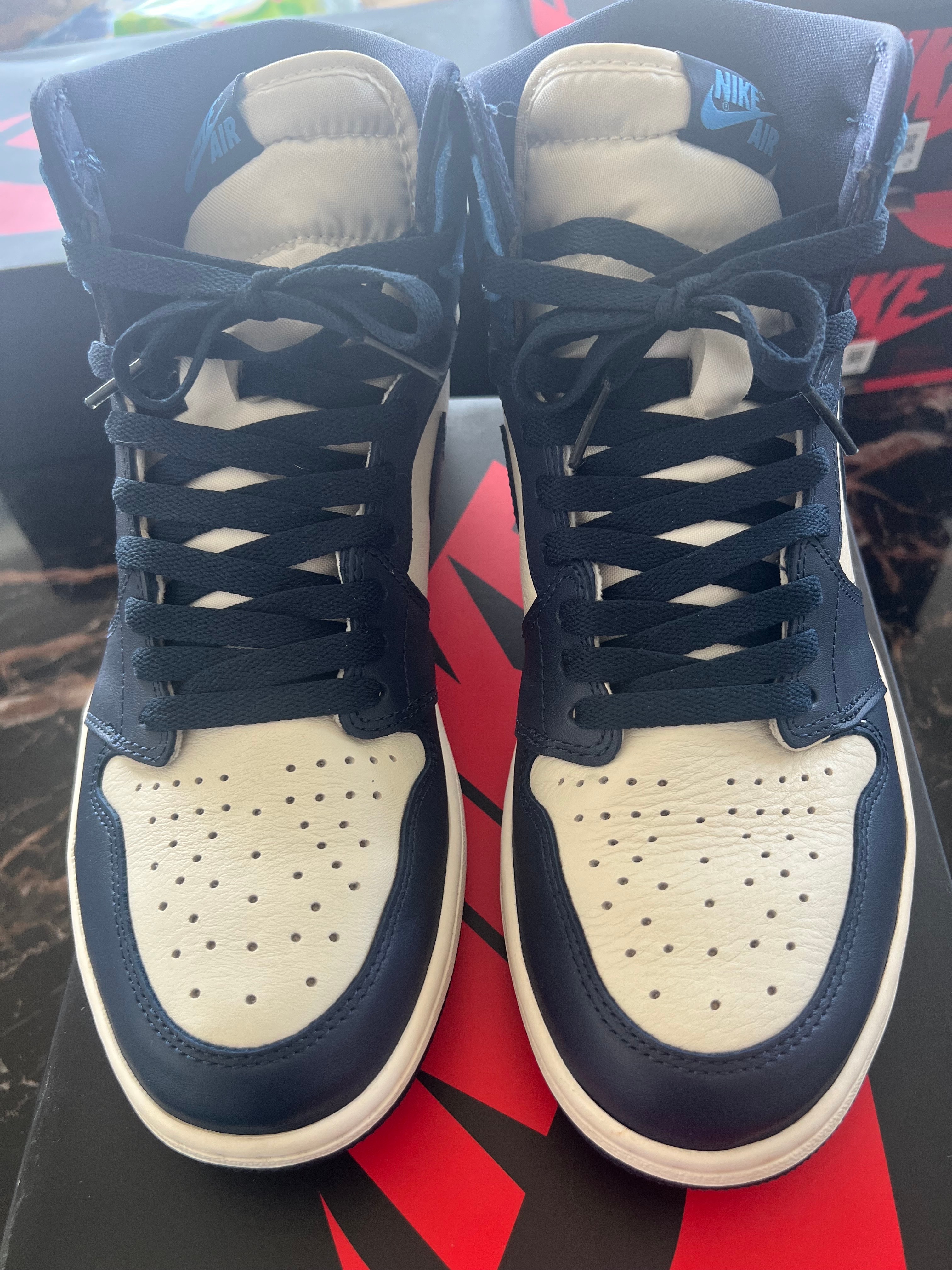 Nike Air Jordan 1 Retro High OG "Obsidian/University Blue"