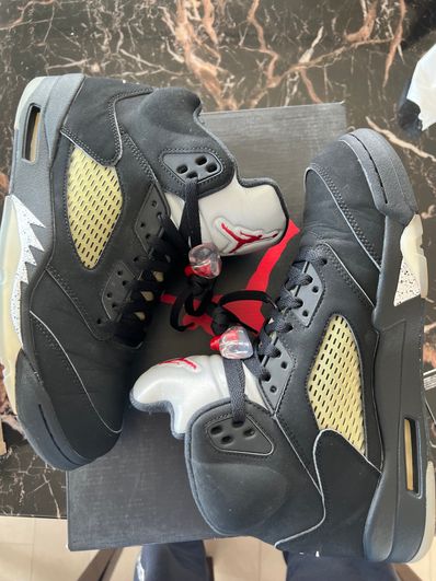 Nike Air Jordan 5 Retro OG "Black/Fire Red/Metallic Silver/White" (2016)