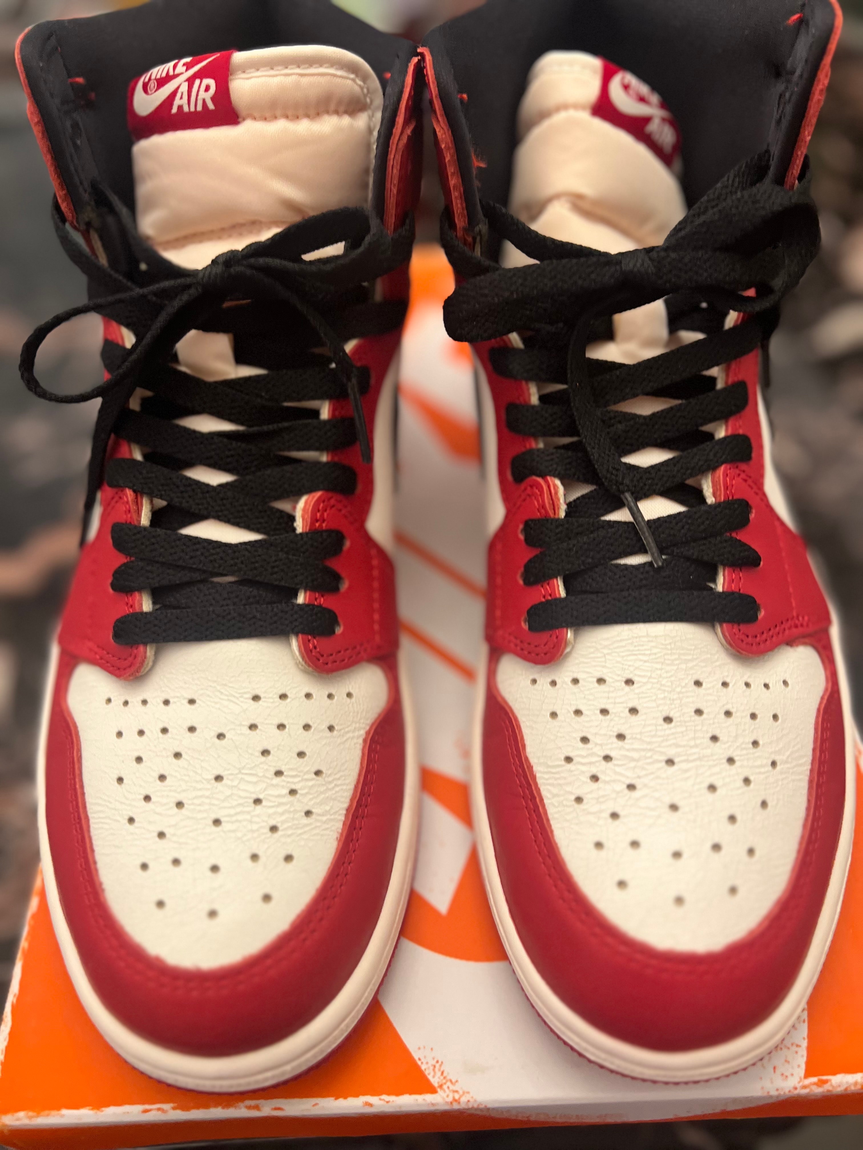 Nike Air Jordan 1 High OG "Lost & Found/Chicago"